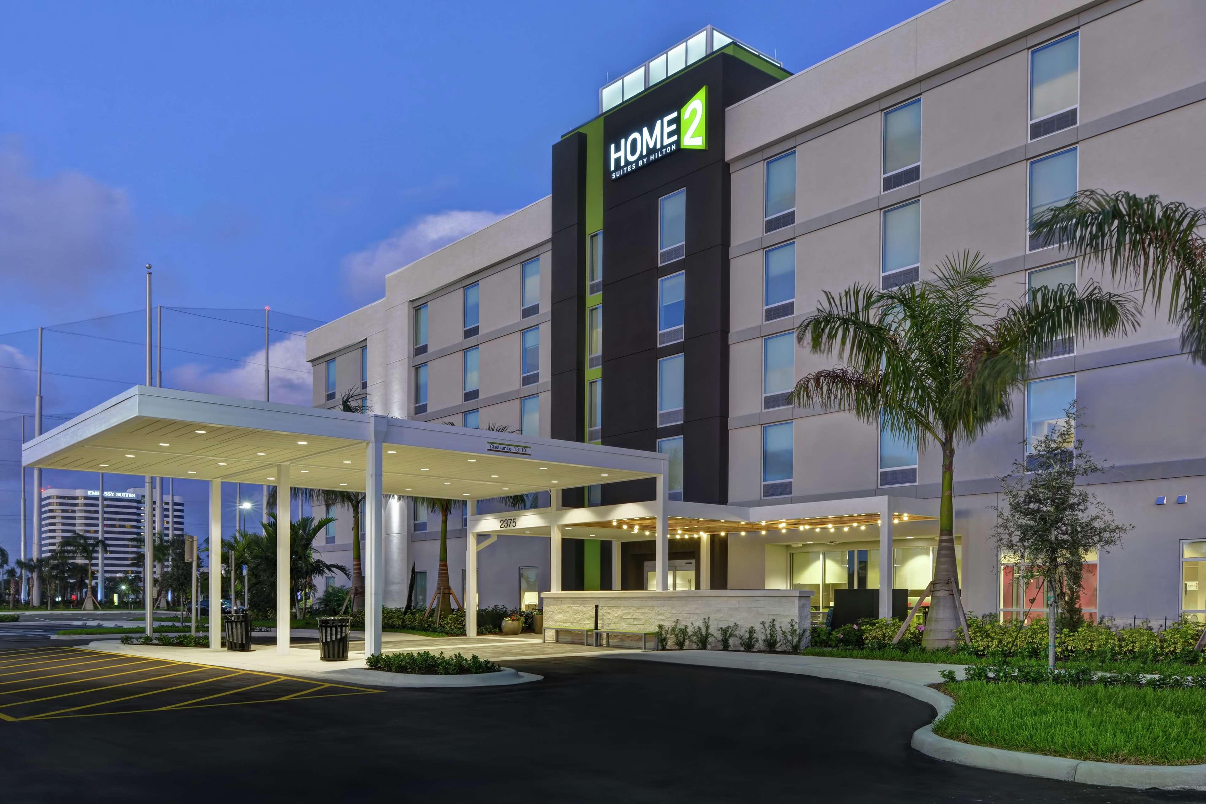 Home2 Suites By Hilton West Palm Beach Airport Cloud Lake Luaran gambar