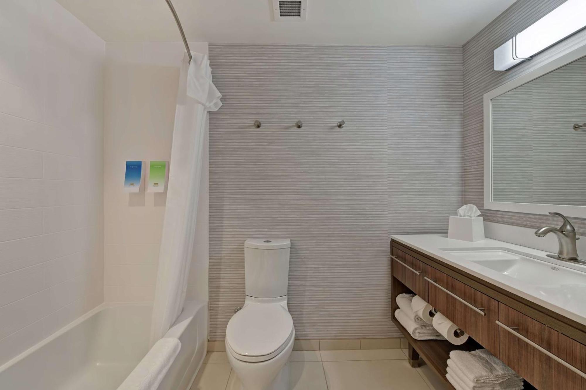 Home2 Suites By Hilton West Palm Beach Airport Cloud Lake Luaran gambar