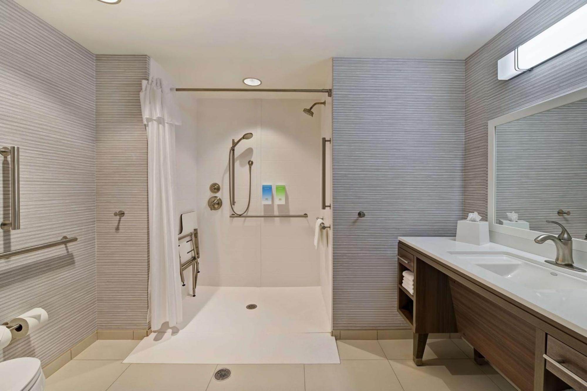 Home2 Suites By Hilton West Palm Beach Airport Cloud Lake Luaran gambar